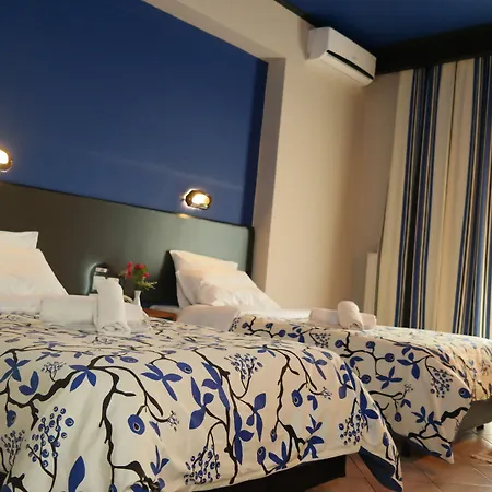 阿莱克斯由酒店 3* 卡兰巴卡