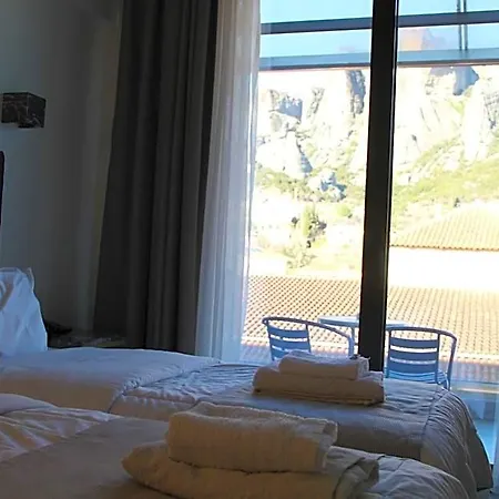 Alexiou Hotel 3*