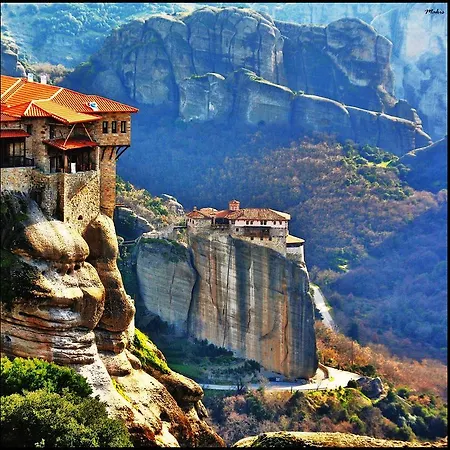 阿莱克斯由酒店