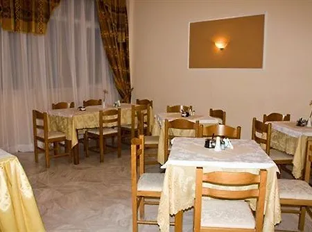 Alexiou Hotel