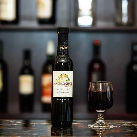 阿莱克斯由酒店